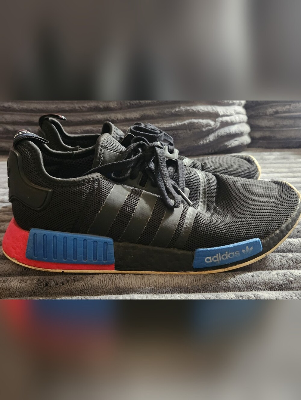 Mens Adidas NMD R1 Running Shoes Black Blue Red White FX4355 Size 12